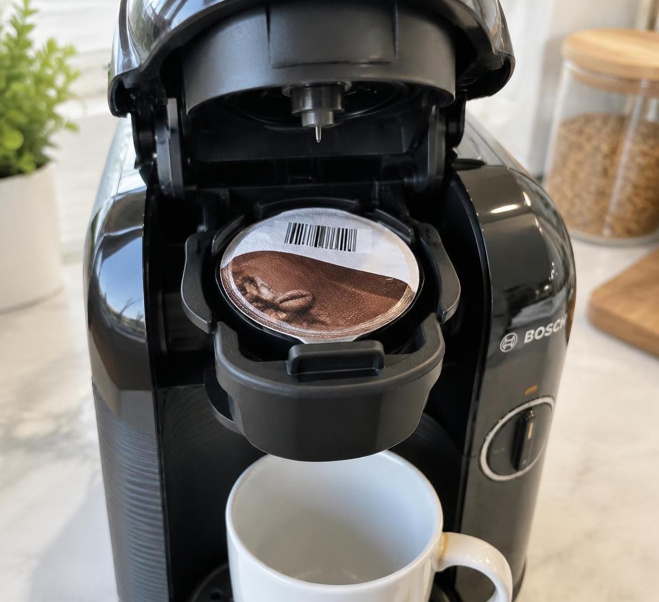 Que faire si une Tassimo ne reconnaît plus les T-Discs ? 1 votre tassimo ne reconnaît plus les t-discs ? découvrez les causes possibles et les solutions pour nettoyer le lecteur, vérifier les disques et relancer votre machine.